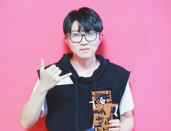 毛不易为什么连姓都改，毛不易原名是什么