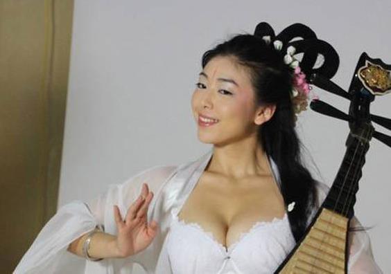 萨瑶瑶高清性感照