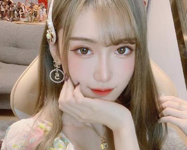 腐团儿是谁，斗鱼网红腐团儿个人资料及八卦