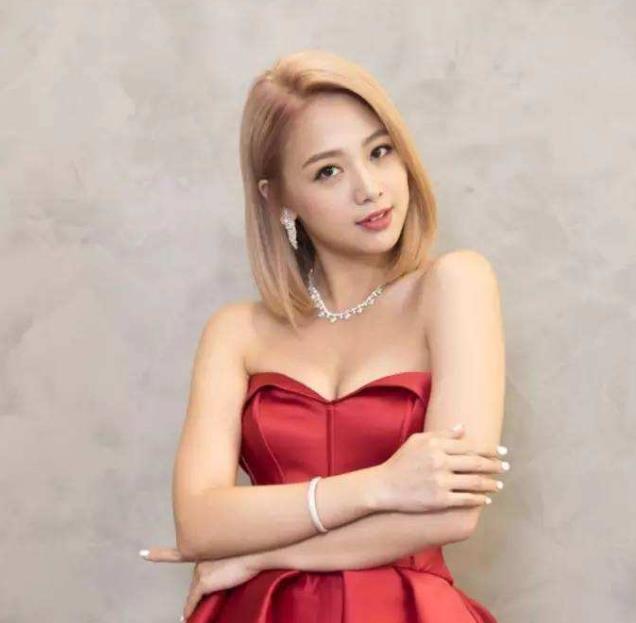 吴映洁为什么叫鬼鬼，吴映洁个人资料图片