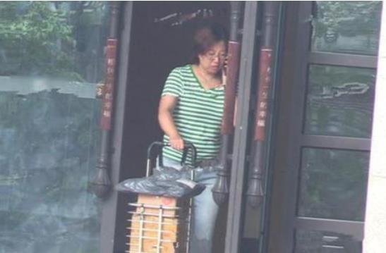 胡中惠郭麒麟有联系吗？郭德纲前任妻子胡中惠照片资料