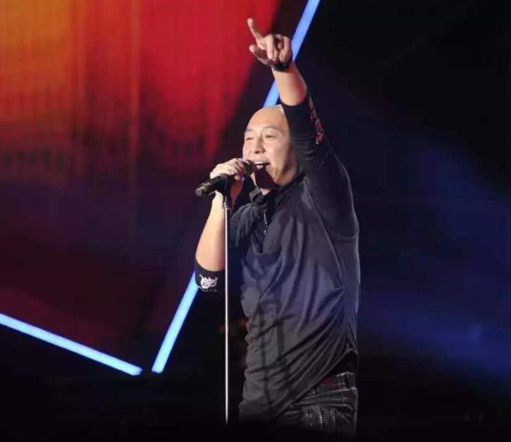 周晓鸥朱丹什么关系：周晓鸥给朱丹唱的歌是哪首？