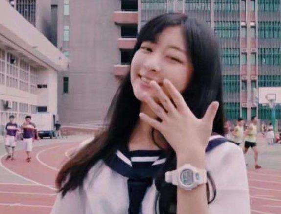 王承渲年龄及个人资料，王承渲高中是校花吗