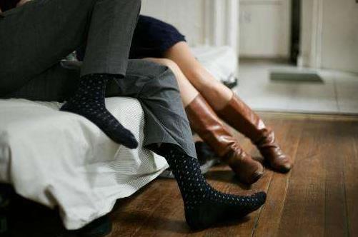 10个女的9个出过轨的意思，女人出轨概率揭秘