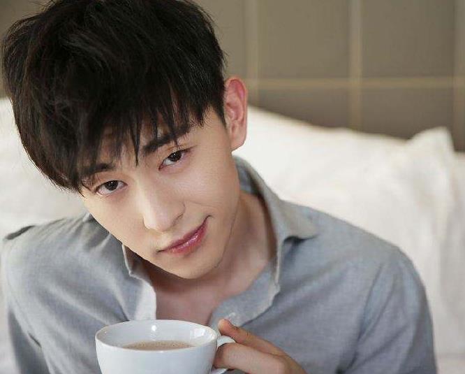 邓伦什么时候红的？邓伦现在还红吗