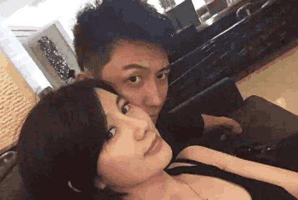 王雨馨怎么认识黄景瑜的：黄景瑜王雨馨在一起多久了