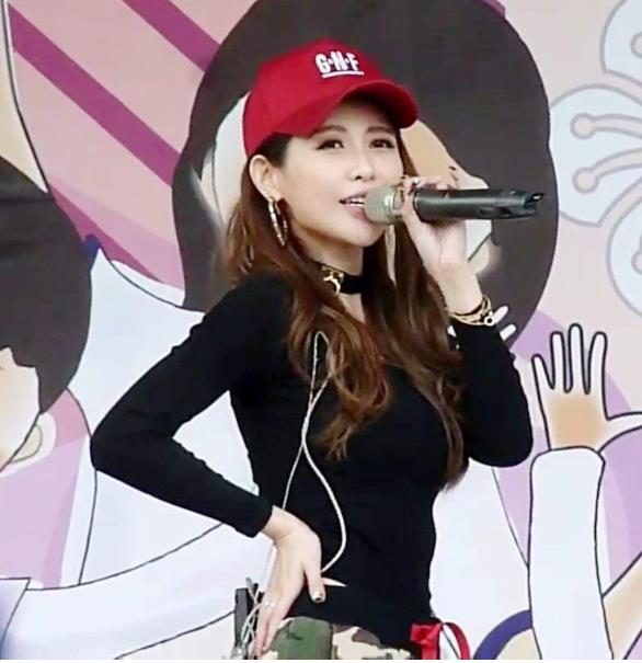 简恺乐在台湾红吗？简恺乐个人资料与写真集