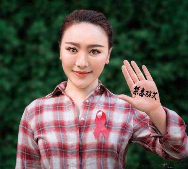 沈娜沈腾是龙凤胎吗？沈腾姐姐沈娜个人资料