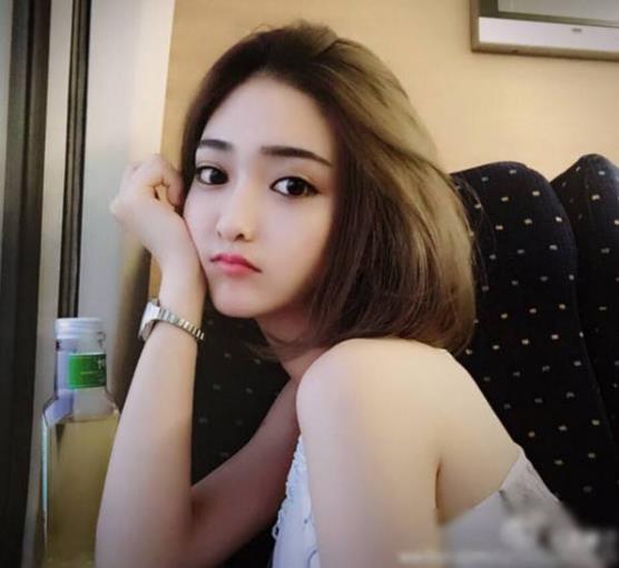 关晓彤室友盛蕙子的个人资料及身高：北影校花是盛蕙子吗