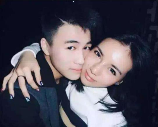 何猷君的历任女友都有谁：奚梦瑶比何猷君大几岁