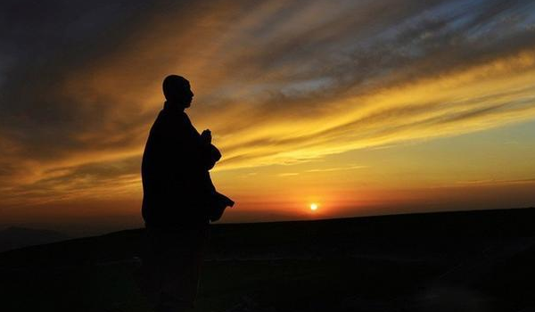 佛教为何要求过午不食?出家人一般都吃什么? 佛教为何要求过午不食?出家人一般都吃什么?