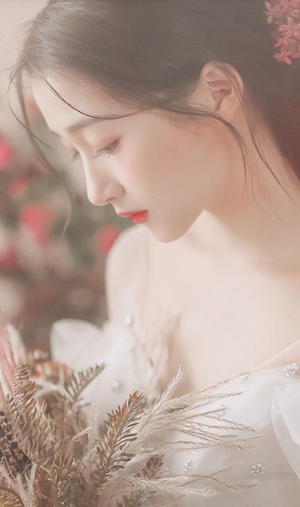 关晓彤婚纱造型照片：关晓彤鹿晗领证是真的吗