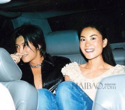 王菲是不是谢霆锋初恋？王菲谢霆锋感情历程