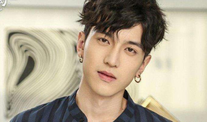 完颜洛绒真名及个人资料：完颜洛绒是哪里人