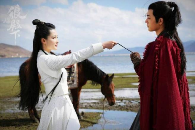 肖战2020年的电视剧是哪部：2020肖战综艺节目有哪些