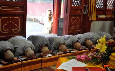 为何要供养三宝? 为何要供养三宝?