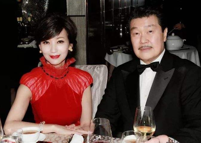 赵雅芝的婚史：赵雅芝离了几次婚