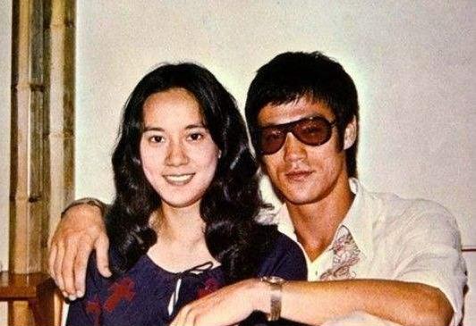 丁佩的人生经历：丁佩年轻时的最美照片