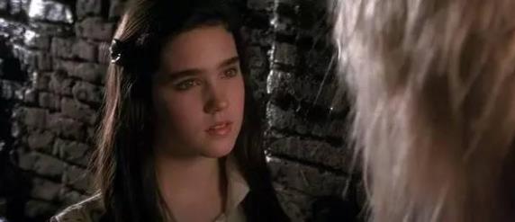 詹妮弗康纳利大尺度剧照