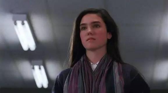 詹妮弗康纳利大尺度剧照