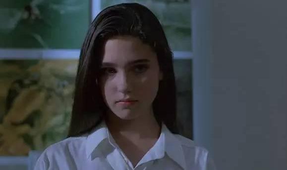 詹妮弗康纳利大尺度剧照