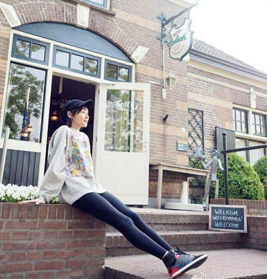 万绮雯大长腿美图