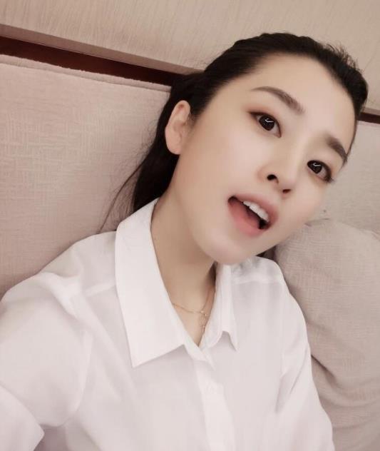 张睿的女朋友李若嘉