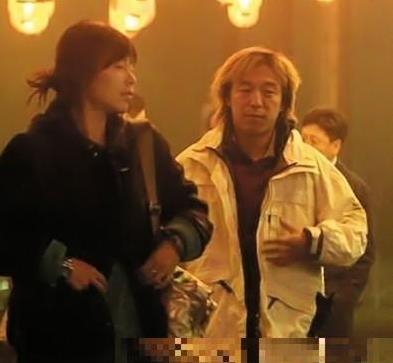 黄渤与老婆小欧的感情经历：黄渤老婆脸上是啥疤痕