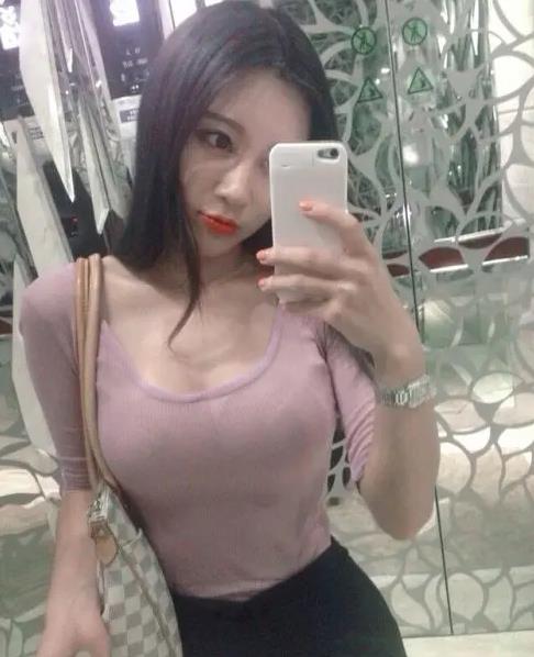 十大胸大女明星排行榜图片：胸最大的十个女星