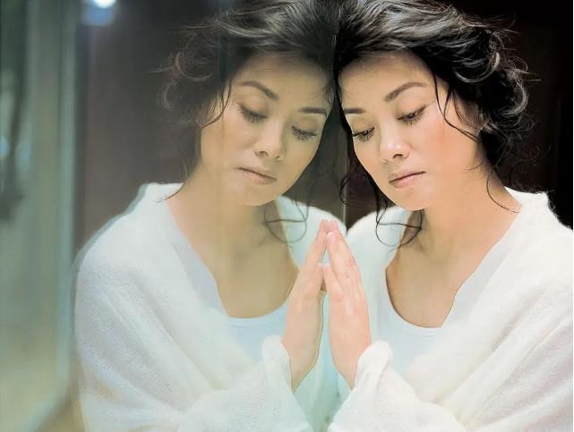 毛阿敏个人资料简介及家世背景：歌唱家毛阿敏几段婚史