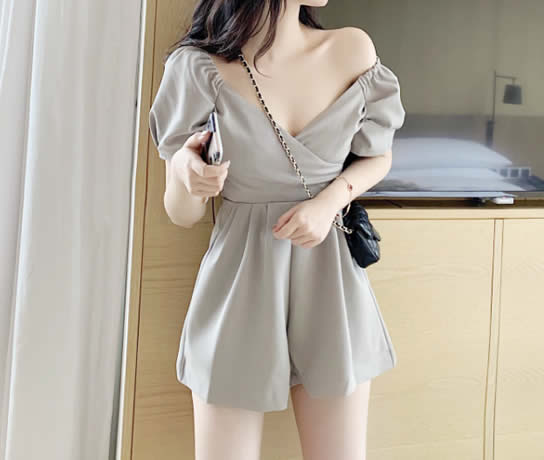 2020微胖女生藏肉显瘦穿搭 8款显瘦又显魅力的穿搭