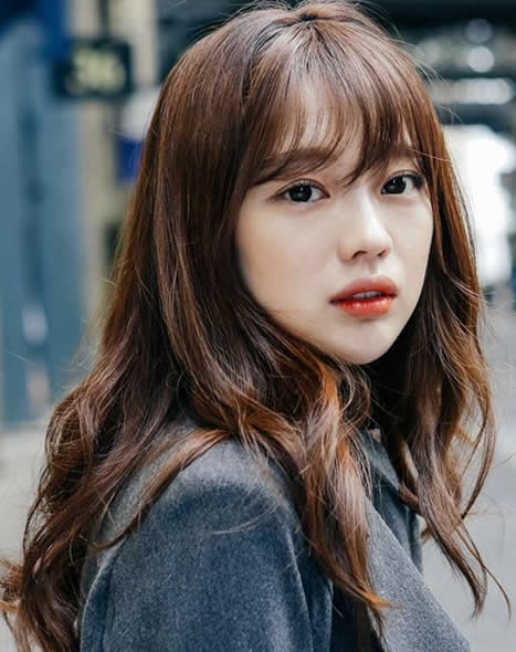 女生留什么刘海好看？空气刘海发型最好看