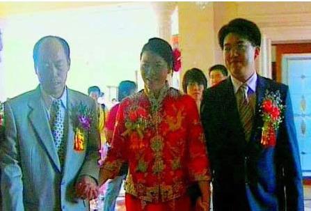 杨惠妍私人生活照片：杨惠妍个人资料