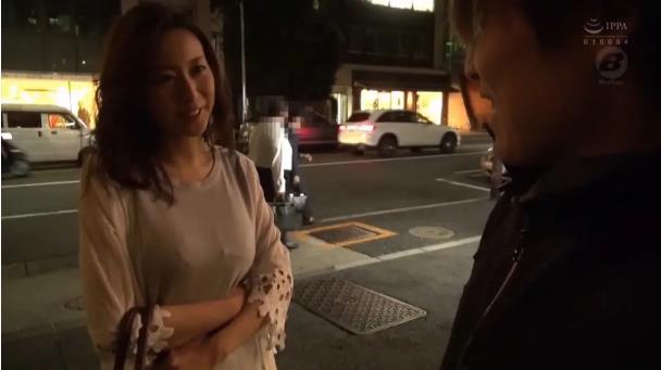 松下纱荣子资料照片：松下纱荣子美照封面大全