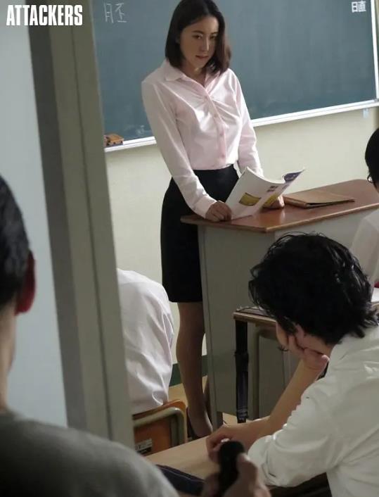 松下纱荣子资料照片：松下纱荣子美照封面大全