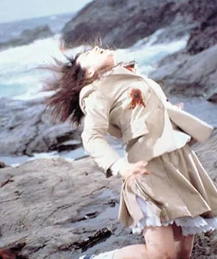 日本又黄又血腥的电影：日本变态杀人分尸电影