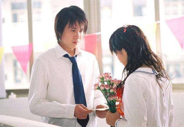 李智楠给金莎投票：十八岁的天空再次浮现在眼前