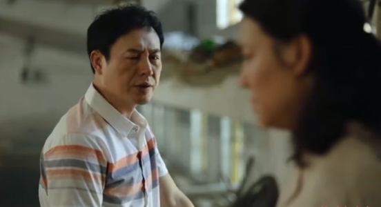 隐秘的角落朱朝阳父母为什么离婚 周春红马主任什么关系