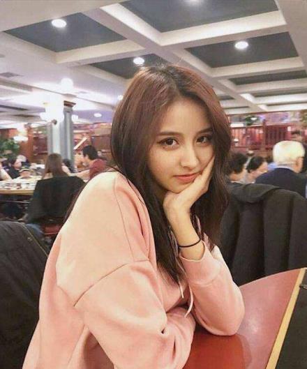 金子涵家里很有钱吗？金子涵家境及个人资料简介