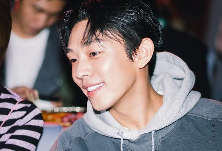 韩国男演员演技实力排行榜前十：韩国国宝级男演员盘点