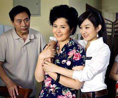 赵丽颖资料简介:演员赵丽颖最新消息父母及家庭背景 赵丽颖资料简介:演员赵丽颖最新消息父母及家庭背景