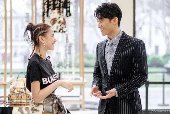 何超莲个人资料及经历：何超莲是几太生的