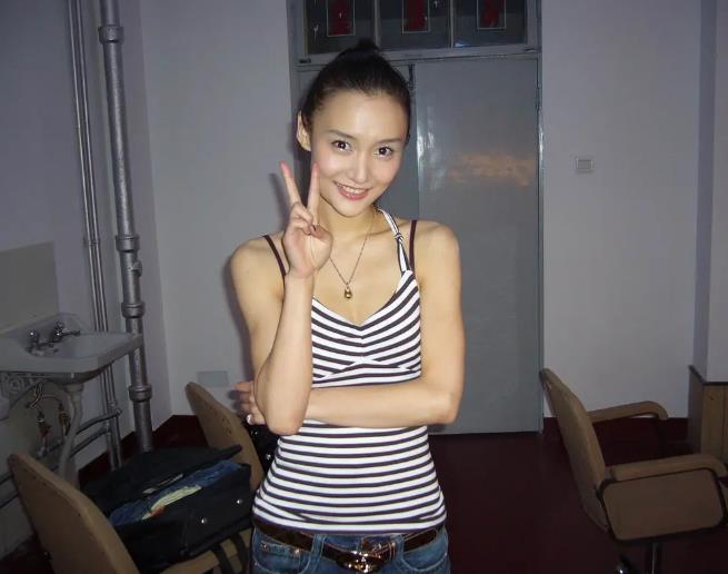 牛萌萌图片个人资料:牛萌萌经历了什么为何那么老 牛萌萌图片个人资料:牛萌萌经历了什么为何那么老