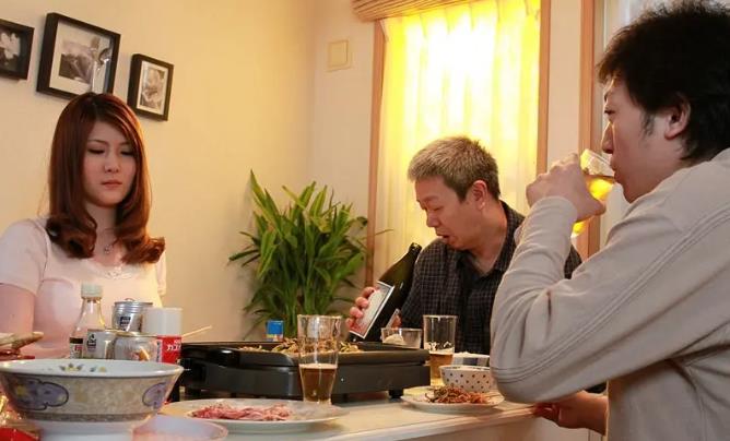 仁科百华资料照片：仁科百华性感作品照大全