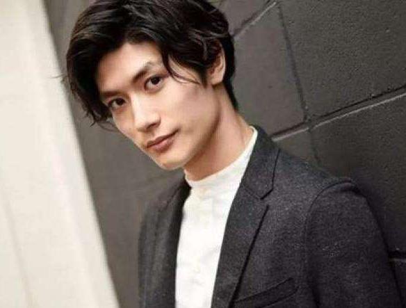 范冰冰突然发文 努力坚强的活着