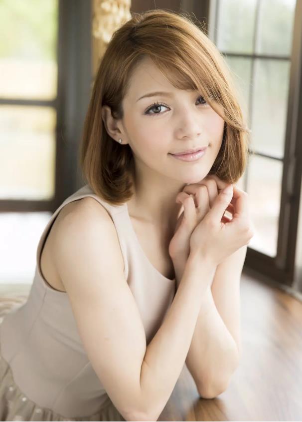 柚木提娜资料照片：柚木提娜性感照片大全