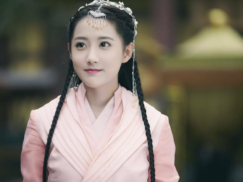 李艺彤男朋友是谁：李艺彤的感情经历