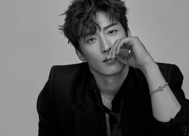 窦骁个人介绍及作品介绍：窦骁是谁旗下的艺人