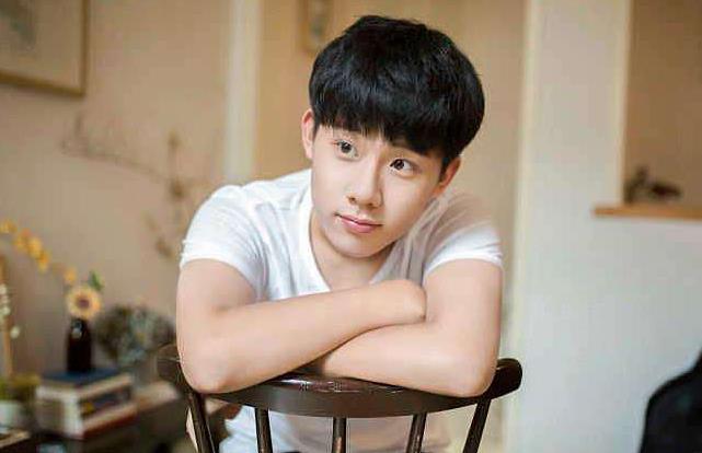 周奇被哪所学校录取了：周奇是怎么出道的