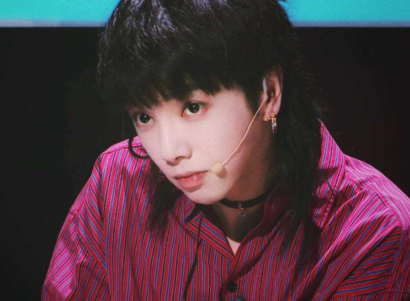 华晨宇吸管事件是什么事？吸管事件后华晨宇现在的助理是谁